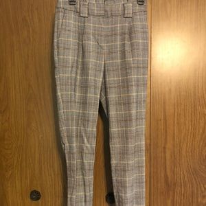 Women’s business casual wear